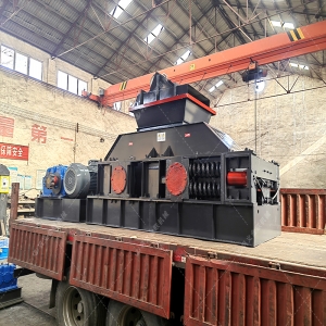 1208大型破碎機 直連式半自動(dòng)對輥破碎機發(fā)往河北